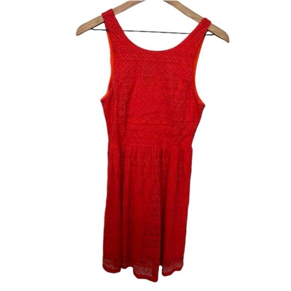 Everly Red Lace Overlay Dress Red Sleeveless Size Small - Picture 3 of 12